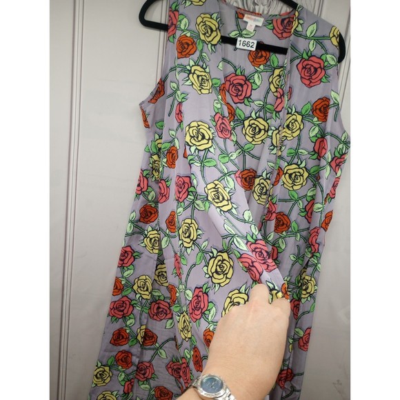 LuLa Roe Women's Long Duster Cover-up Size M Floral Roses Bathing Suit Cover EC - Picture 6 of 16